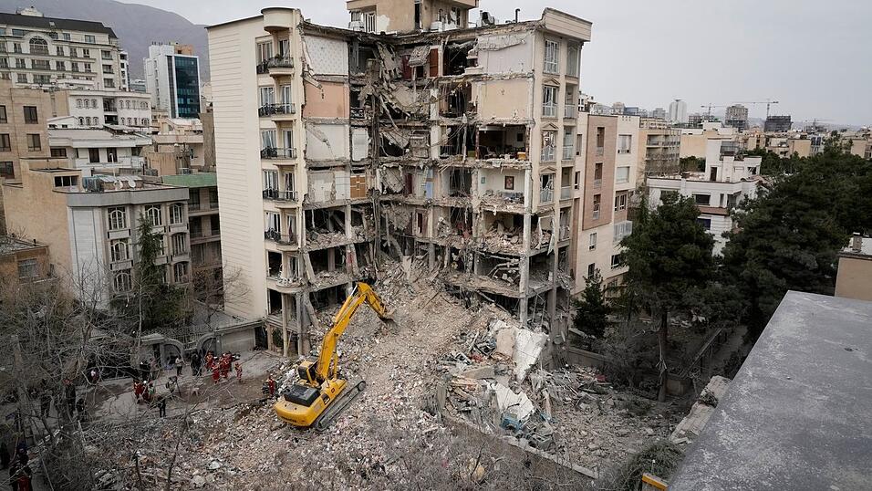 Die USA und Israel fliegen immer wieder Luftangriffe auf Ziele in Teheran. (Archivbild)