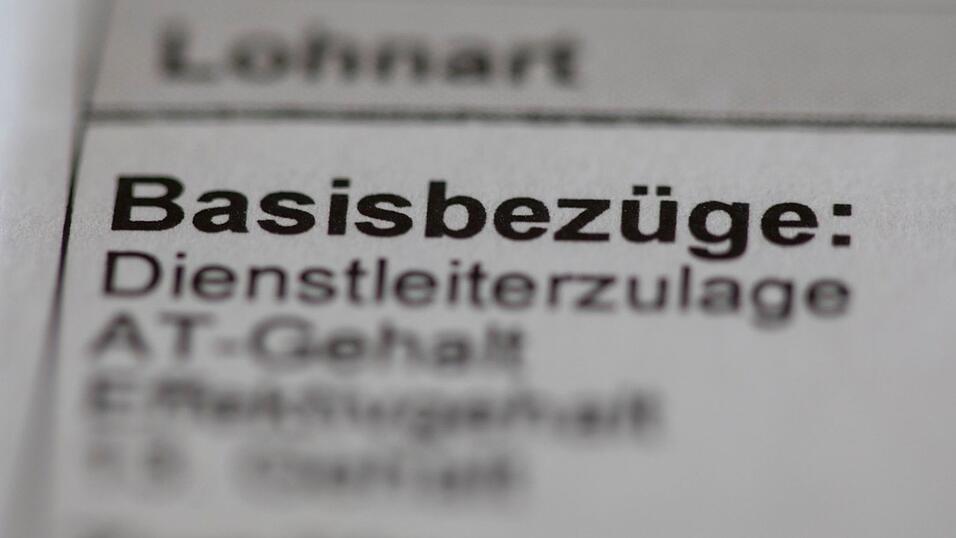 Auf den Lohnzettel der Besch&auml;ftigten hat die Pflegereform Auswirkungen. (Archivfoto)