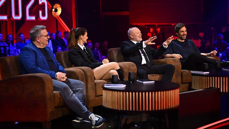 Das Team um «Chef»-Juror Stefan Raab machte sich die Entscheidung im Halbfinale des deutschen ESC-Vorentscheids nicht leicht.