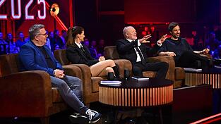 Das Team um «Chef»-Juror Stefan Raab machte sich die Entscheidung im Halbfinale des deutschen ESC-Vorentscheids nicht leicht.