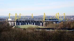 In Dortmund trifft am Samstagabend der BVB auf den FC Bayern. (Archivbild)