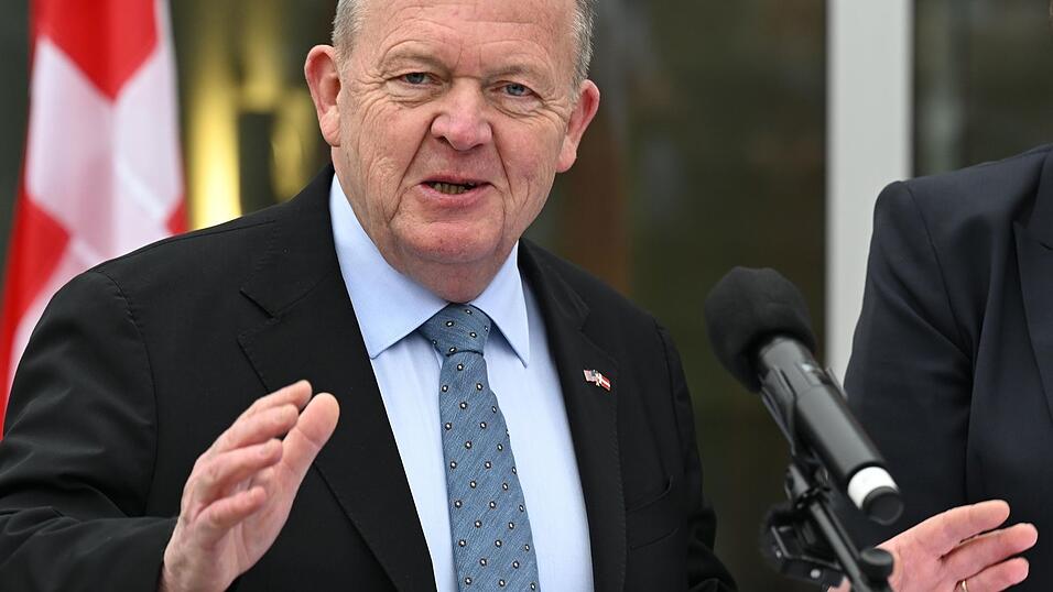 Spricht nach einem Treffen mit den USA von fundamentalen Meinungsverschiedenheiten zwischen den Parteien: der dänische Außenminister Lars Løkke Rasmussen. Spricht nach einem Treffen mit den USA von fundamentalen Meinungsverschiedenheiten zwischen den Parteien: der dänische Außenminister Lars Løkke Rasmussen.