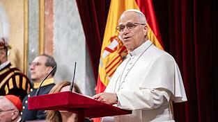 Der Pontifex spricht im spanischen Parlament Klartext. Der Pontifex spricht im spanischen Parlament Klartext.