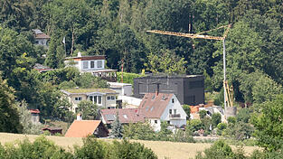 Blick von einem Hügel bei Schweinbach auf das Areal, für das ein Bebauungsplan erstellt wurde. Blick von einem Hügel bei Schweinbach auf das Areal, für das ein Bebauungsplan erstellt wurde.