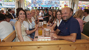 Die Partybilder vom Donnerstag, 13. August, aus dem Festzelt Lechner. Die Partybilder vom Donnerstag, 13. August, aus dem Festzelt Lechner.