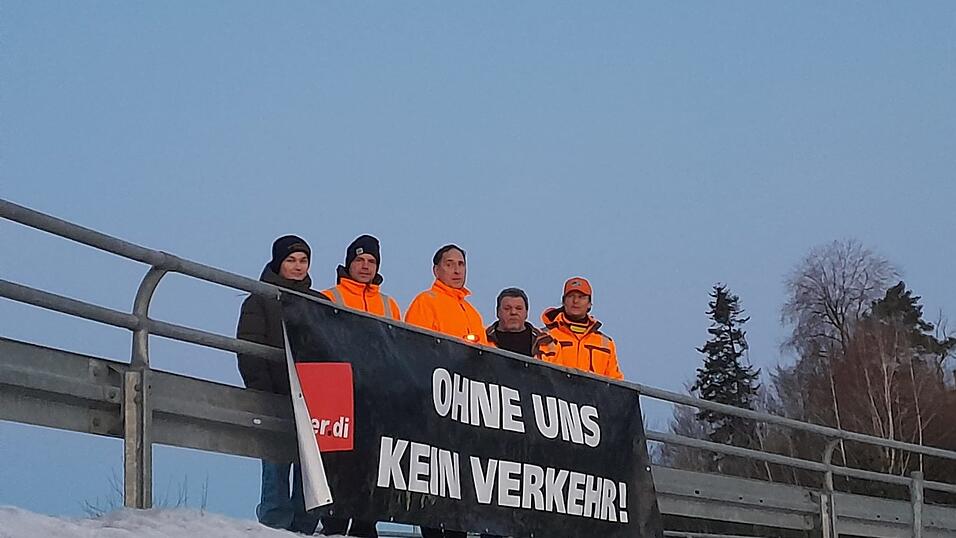 60 Besch&auml;ftigte an 13 Standorten beteiligten sich am Streiktag.&nbsp;