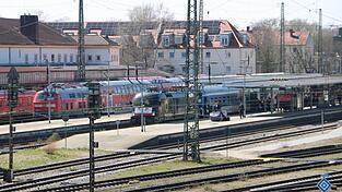 Wer im Landshuter Hauptbahnhof in Z&uuml;ge Richtung M&uuml;nchen oder Regensburg steigt, muss sich auf Versp&auml;tungen einstellen.