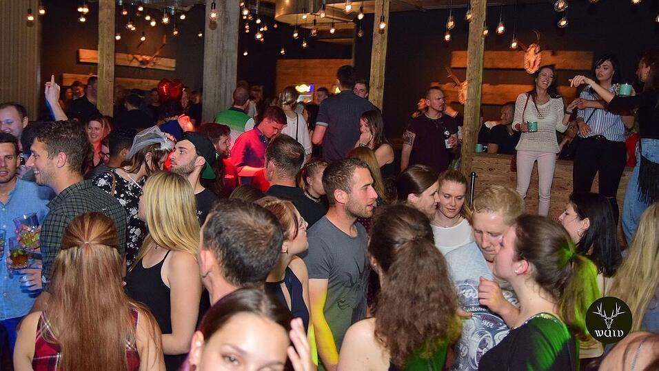 'Hoch die Hände, Wochenende' - so 'Wuid' wurde gefeiert in Straubing. 'Hoch die Hände, Wochenende' - so 'Wuid' wurde gefeiert in Straubing.