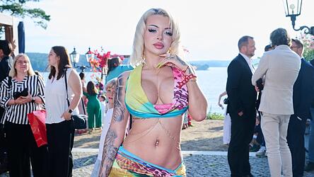 &Uuml;ber die Strafe f&uuml;r Rapperin Katja Krasavice sollte eigentlich &ouml;ffentlich verhandelt werden - nun wurde der Termin aufgehoben. (Archivbild)