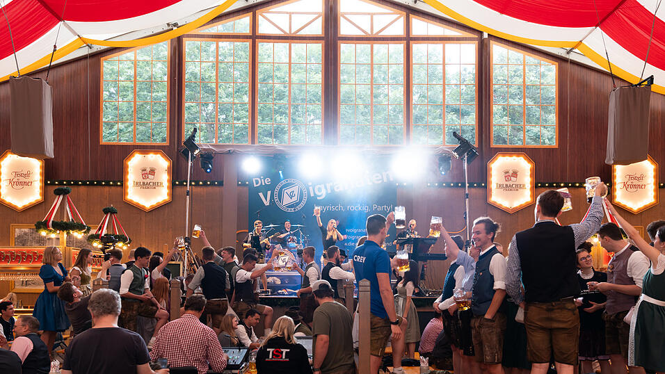 Die Partybilder vom Montag, 19. August, aus dem Festzelt Kr&ouml;nner.