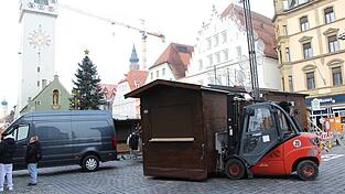 Kleinere H&uuml;tten werden bereits jetzt abgebaut.