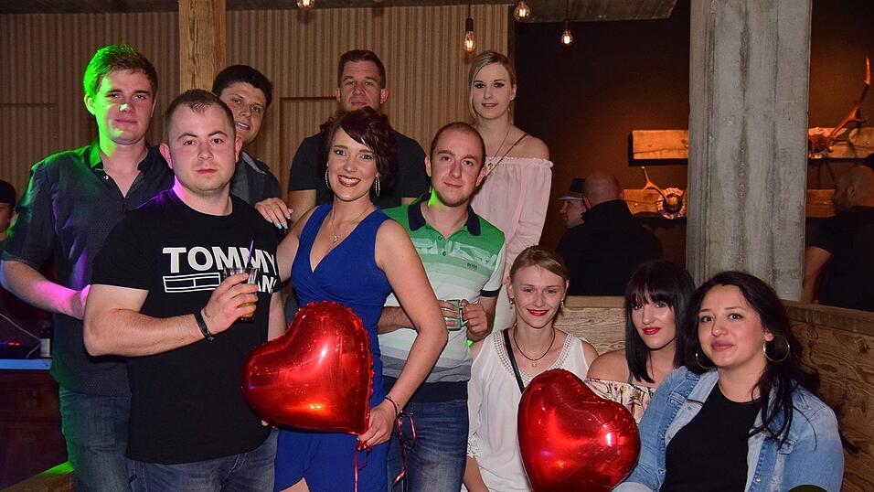 'Hoch die Hände, Wochenende' - so 'Wuid' wurde gefeiert in Straubing. 'Hoch die Hände, Wochenende' - so 'Wuid' wurde gefeiert in Straubing.