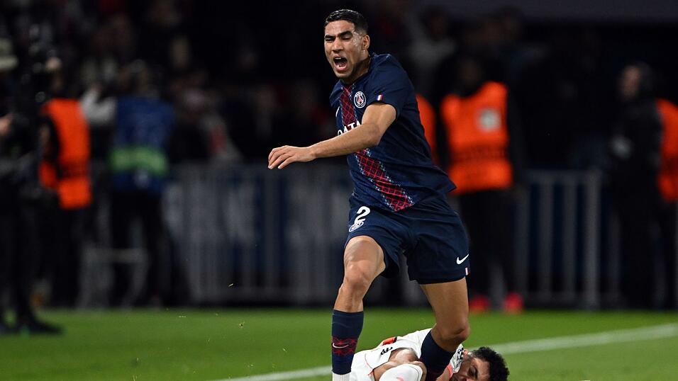 Für dieses Foul gegen Achraf Hakimi wurde Luis Díaz gesperrt. (Archivbild) Für dieses Foul gegen Achraf Hakimi wurde Luis Díaz gesperrt. (Archivbild)