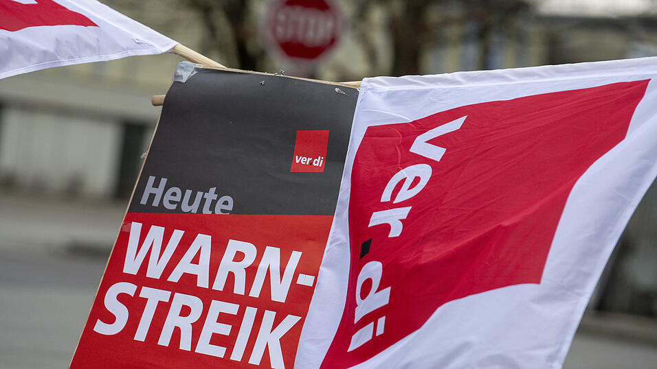 Durch den Warnstreik kommt es am Wochenende zu Ausf&auml;llen im Regensburger Stadtbusverkehr. (Symbolbild)