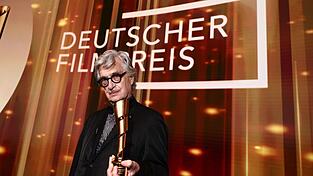In Berlin wurde der Deutsche Filmpreis verliehen. In Berlin wurde der Deutsche Filmpreis verliehen.