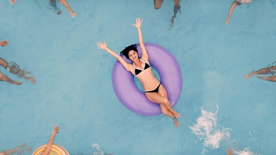 Im sommerlichen Musical 'In the Heights' wird viel gesungenund getanzt. Im sommerlichen Musical 'In the Heights' wird viel gesungenund getanzt.