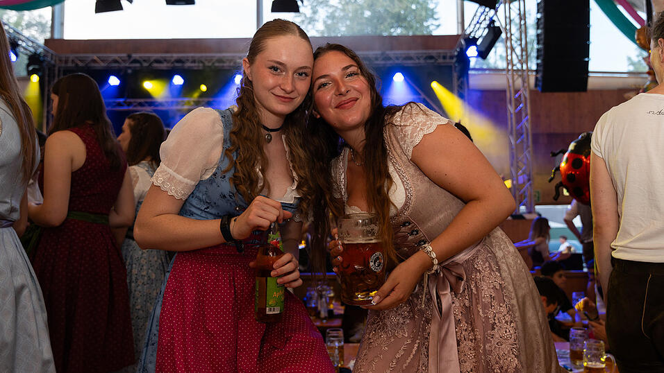 Die Partybilder vom Donnerstag, 17. August 2023, aus dem Festzelt Weckmann.