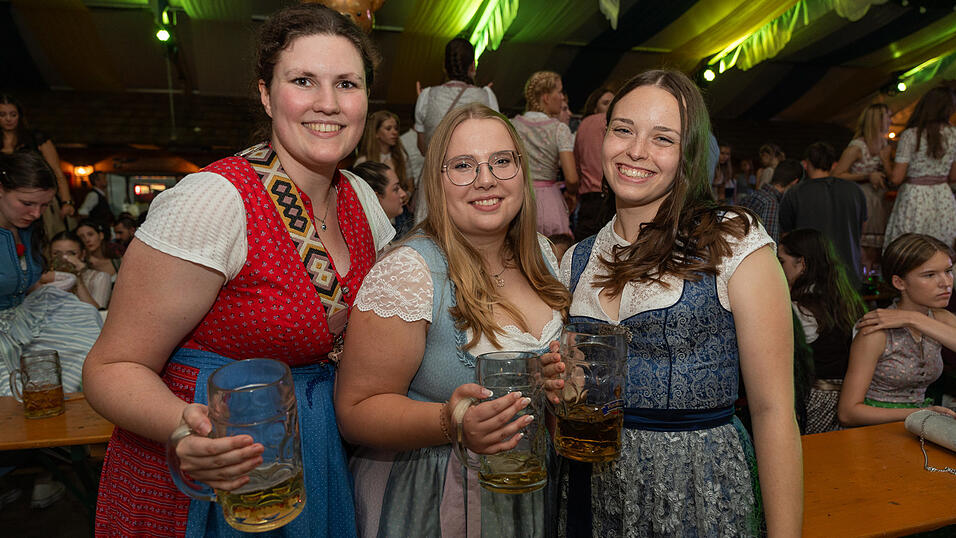 Die Partybilder vom Freitag, 18. August 2023, aus dem Festzelt Reisinger. Die Partybilder vom Freitag, 18. August 2023, aus dem Festzelt Reisinger.