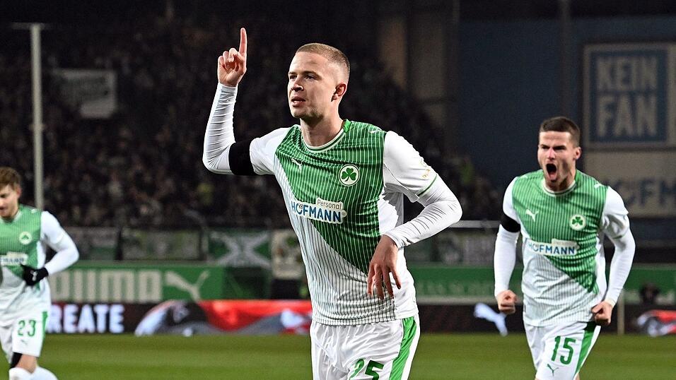 Brynjar Bjarnason sorgt f&uuml;r einen perfekten F&uuml;rther Start.