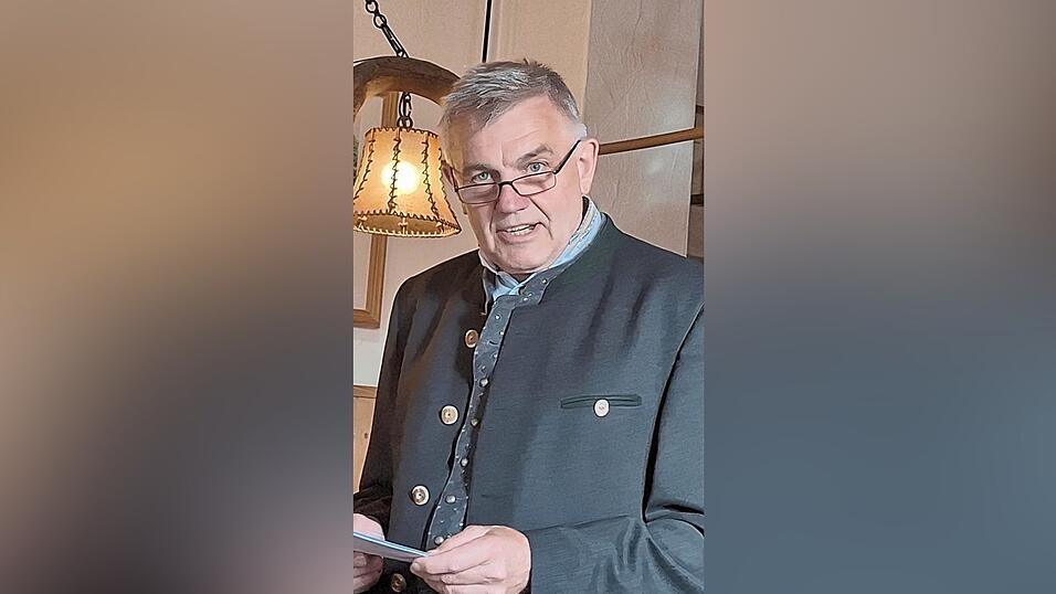 B&uuml;rgermeister Josef Dollinger sprach Thonstettener Probleme an.