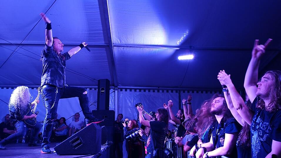 Das Hard Summer Festival findet seit etwa zehn Jahren statt. Das Hard Summer Festival findet seit etwa zehn Jahren statt.