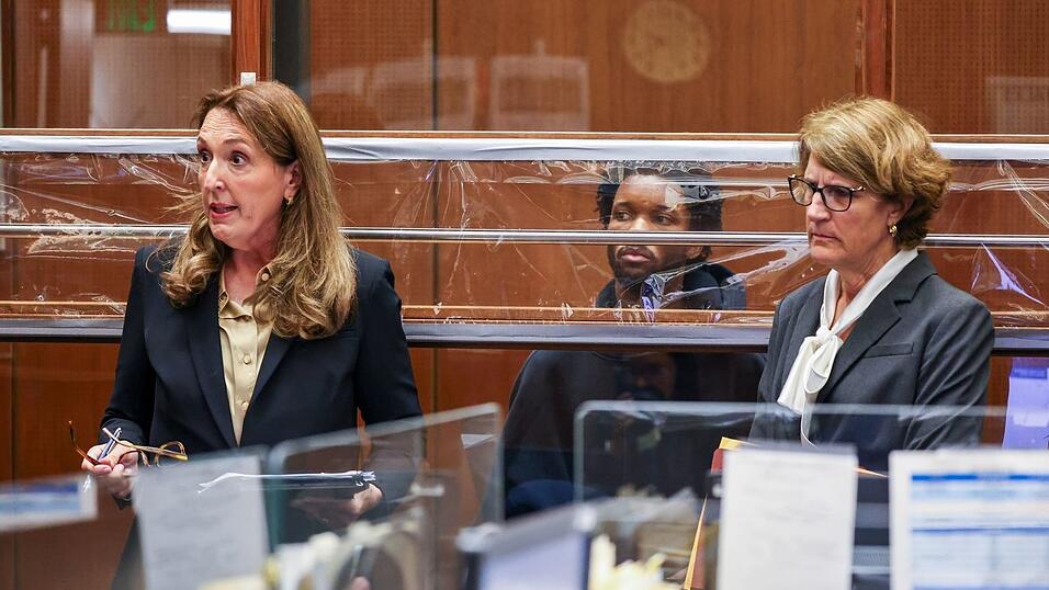 Der Musiker weist die Mordvorw&uuml;rfe &uuml;ber sein Anwaltsteam zur&uuml;ck.