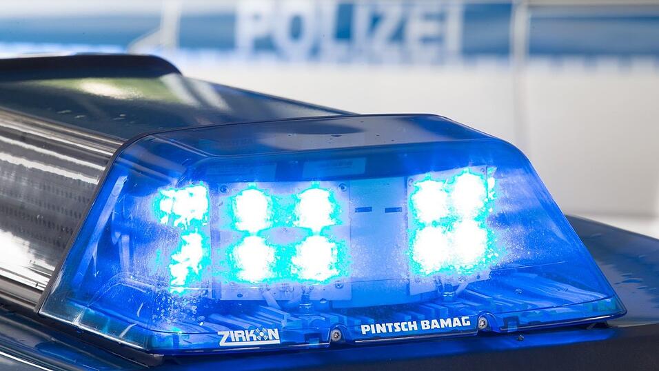 In Lindau stoppte die Polizei einen Jugendlichen mit einem mutma&szlig;lich getunten Fahrzeug. (Symbolbild)