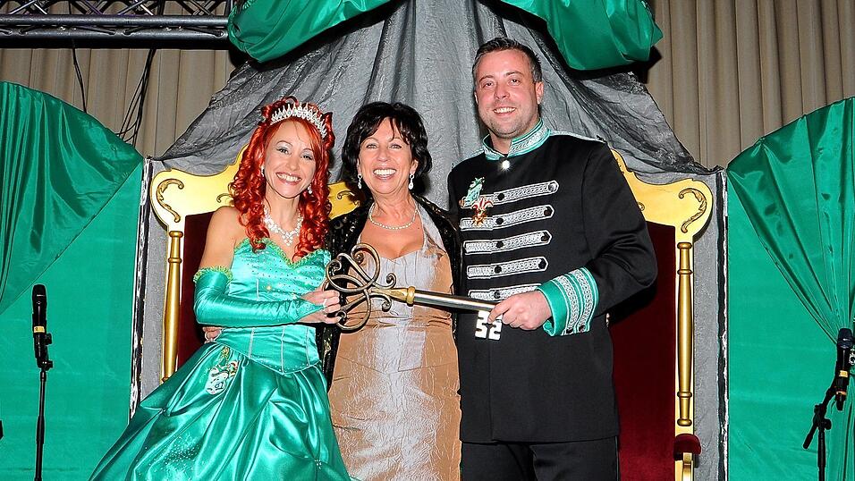 Impressionen vom Intrhonisationsball 2015 der Narrhalla Moosburg. (Foto: Ren&eacute; Spanier)