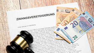 Der Prozess wegen mutma&szlig;lichen Betrugs wurde vertagt (Symbolbild).