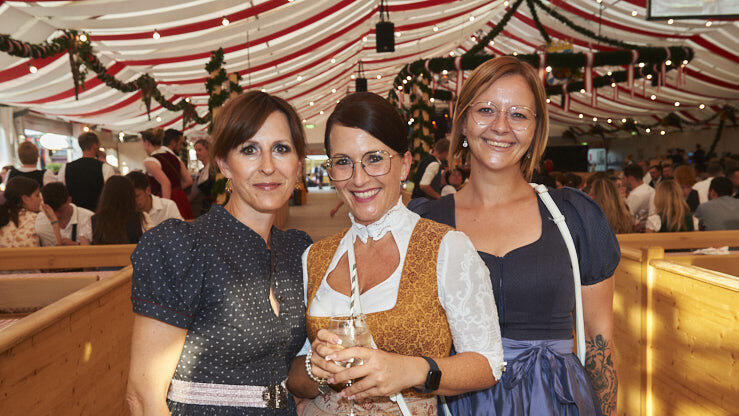 Die Partybilder vom Montag, 12. August 2024, aus dem Festzelt Lechner. Die Partybilder vom Montag, 12. August 2024, aus dem Festzelt Lechner.