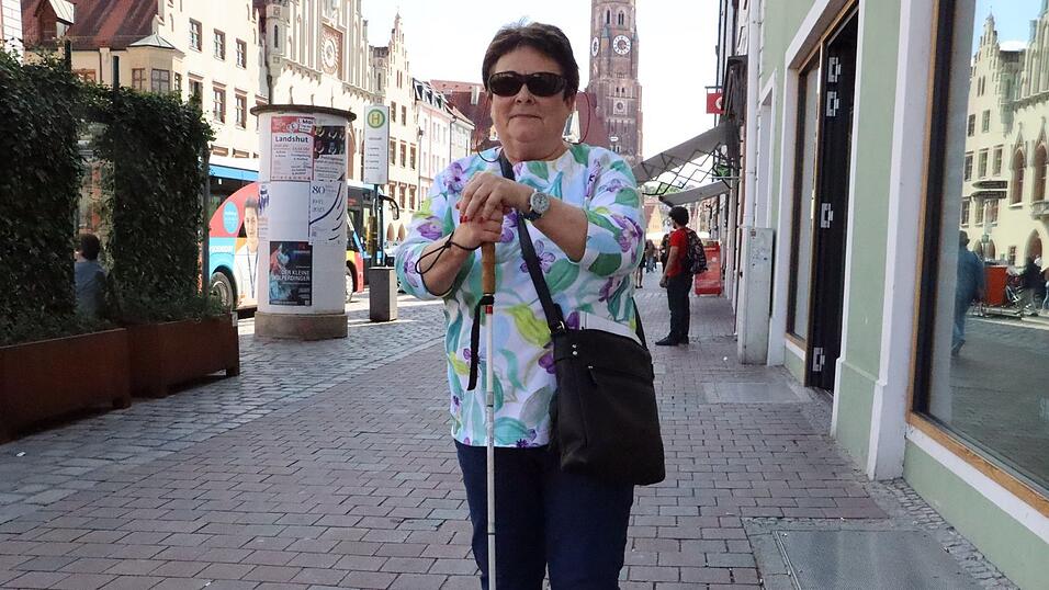 Elke Ehegartner aus Landshut war jahrelang im BBSB ehrenamtlich aktiv. Jetzt wurde sie ausgeschlossen, wie sie erzählt. Zuvor hatte sie den kommissarischen Bezirksgruppenleiter kritisiert. Elke Ehegartner aus Landshut war jahrelang im BBSB ehrenamtlich aktiv. Jetzt wurde sie ausgeschlossen, wie sie erzählt. Zuvor hatte sie den kommissarischen Bezirksgruppenleiter kritisiert.