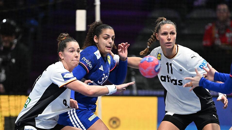 Wichtigste Stützen in der Abwehr: Emily Vogel (l) und Xenia Smits. Wichtigste Stützen in der Abwehr: Emily Vogel (l) und Xenia Smits.