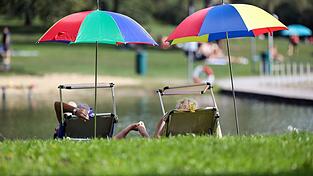 Lupenreines Badewetter - laut DWD zum Start in die neue Woche aber nur im Südwesten. (Symbolbild) Lupenreines Badewetter - laut DWD zum Start in die neue Woche aber nur im Südwesten. (Symbolbild)