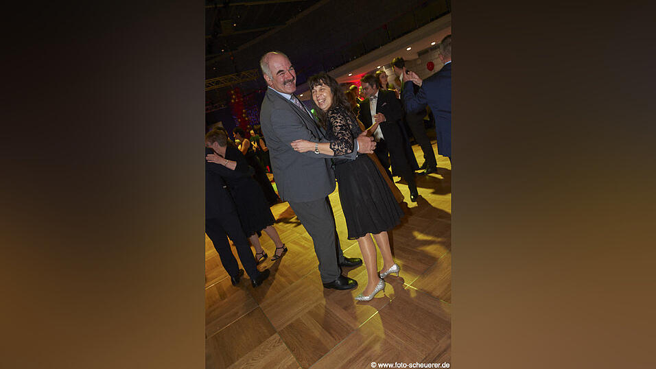 Mit dem SPD-Ball wurde am Samstag die Ballsaison in Straubing eröffnet. Mit dem SPD-Ball wurde am Samstag die Ballsaison in Straubing eröffnet.