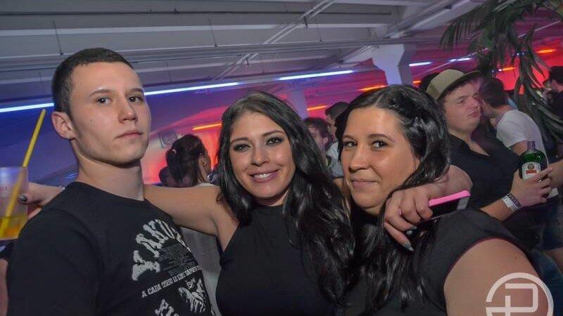 Gleich bei der Eröffnung platzte die neue Diskothek Peggy P. aus allen Nähten. Gleich bei der Eröffnung platzte die neue Diskothek Peggy P. aus allen Nähten.