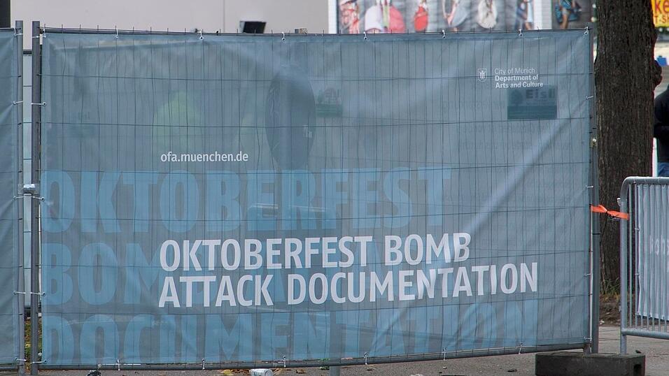 Die Wiesn war wegen einer Bombendrohung gesperrt - und konnte erst nach umfangreichen Absuchmaßnahmen wieder öffnen.