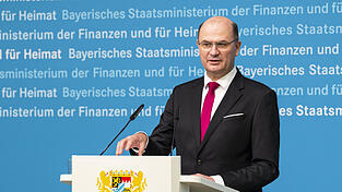 Der bayerische Finanz- und Heimatminister Albert Füracker will den ländlichen Raum weiter stärken. Der bayerische Finanz- und Heimatminister Albert Füracker will den ländlichen Raum weiter stärken.