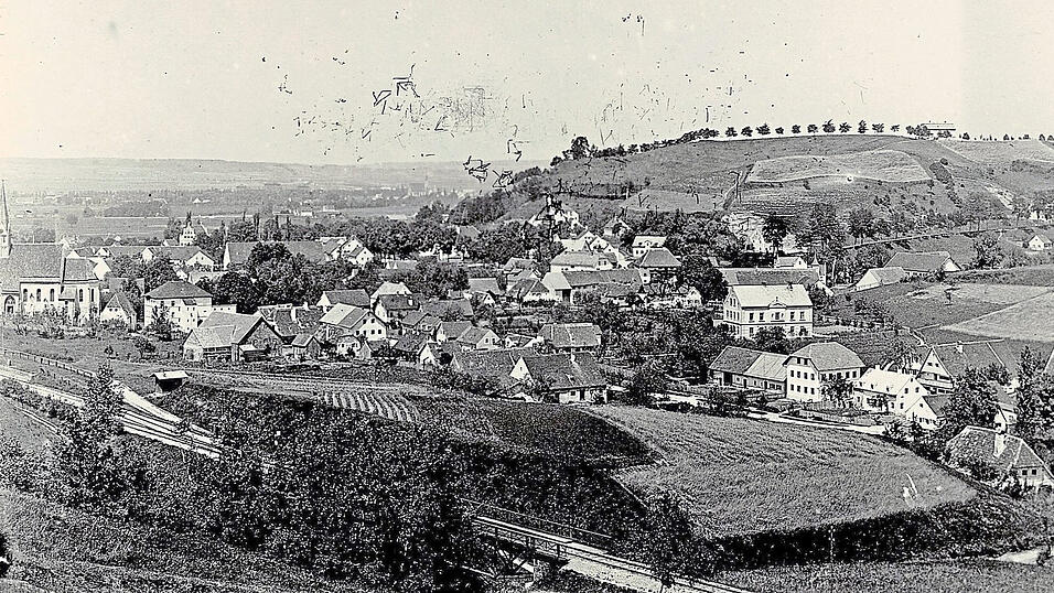 Dieser Blick bot sich um das Jahr 1905 auf Achdorf und den Annaberg.