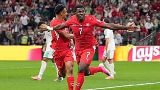 Die Schweiz durfte früh dank Embolo jubeln. Die Schweiz durfte früh dank Embolo jubeln.