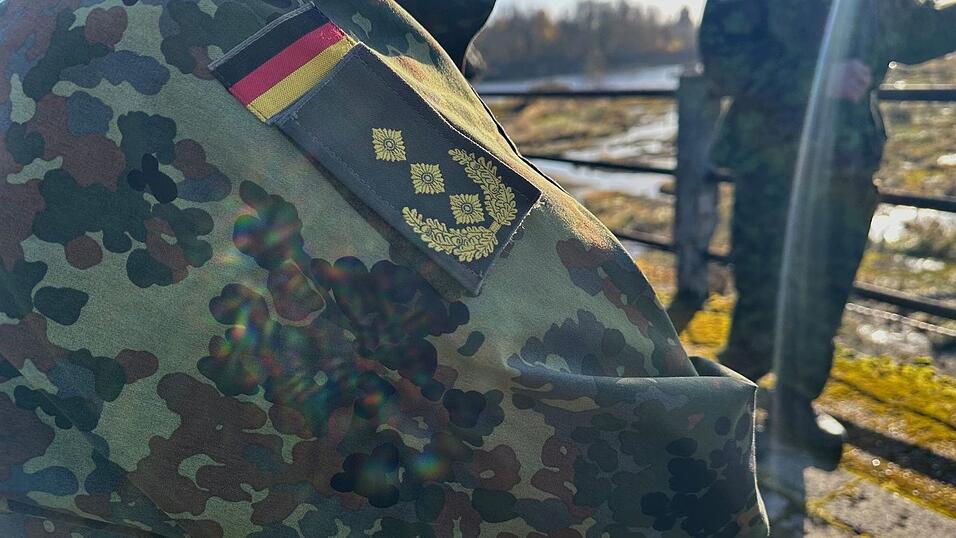 Heeresinspekteur Freuding besucht auch die estnische Grenzstadt Narva. Heeresinspekteur Freuding besucht auch die estnische Grenzstadt Narva.