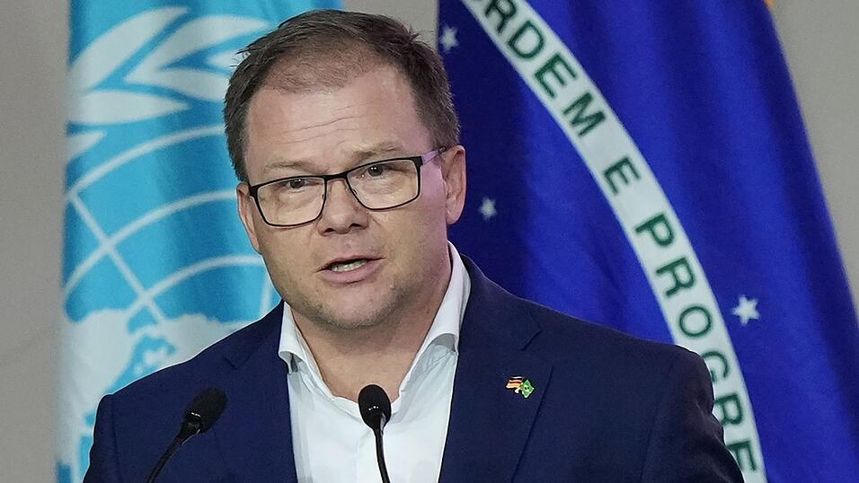 Umweltminister Carsten Schneider sagte, es gehe darum, sich von fossilen Energieträgern «zu befreien».