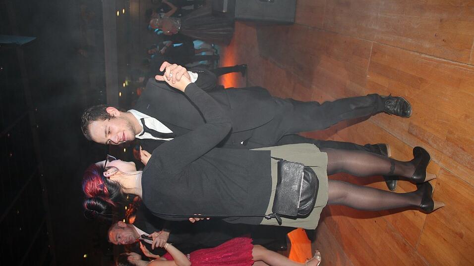 Die Bilder vom Abschlussball der Tanzschule Seidel in der Fraunhofer-Halle am 28. November. Die Bilder vom Abschlussball der Tanzschule Seidel in der Fraunhofer-Halle am 28. November.