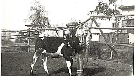 Der Chamer Ernst Schwarz arbeitete in Palästina zunächst in der Landwirtschaft, später als Buchhalter.