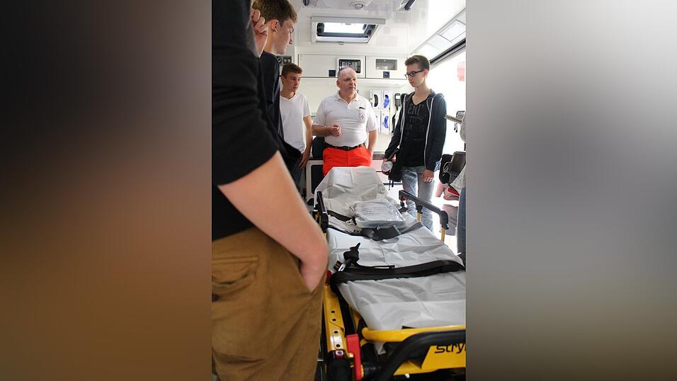 Einblicke in das Projekt P.A.R.T.Y.: Erste Station ist der Rettungswagen.