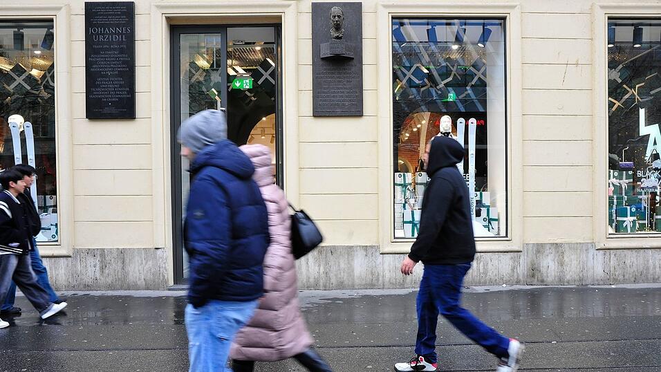 Rainer Maria Rilke, der eigentlich René hieß, kam mit sieben Monaten als Frühchen in Prag zur Welt.