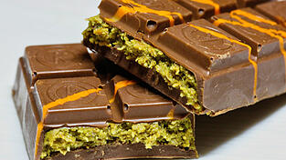 Drei Tafeln Dubai-Schokolade konnte der Angeklagte nicht widerstehen. Drei Tafeln Dubai-Schokolade konnte der Angeklagte nicht widerstehen.