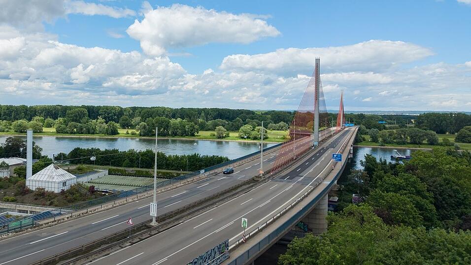 Immer wieder sorgt die Sperrung maroder Brücken für Aufsehen. (Archivbild) Immer wieder sorgt die Sperrung maroder Brücken für Aufsehen. (Archivbild)