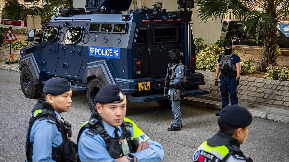 Die Polizeipräsenz vor dem Gericht war hoch. Die Polizeipräsenz vor dem Gericht war hoch.