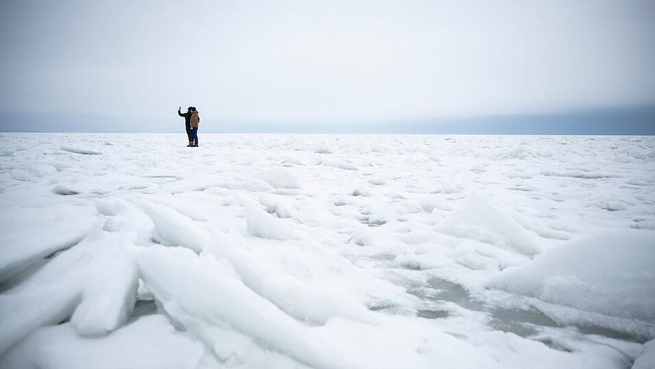Im Nordosten beginnt auch die neue Woche frostig.