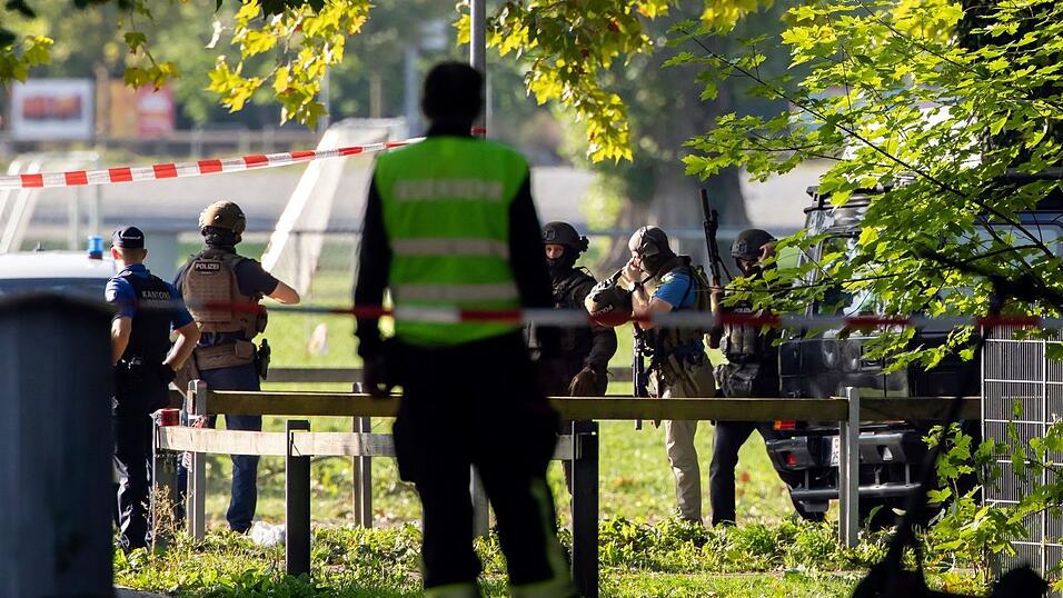 Amok, Terror, Abrechnung unter Kriminellen: Die Ermittler prüfen mehrere Szenarien. Amok, Terror, Abrechnung unter Kriminellen: Die Ermittler prüfen mehrere Szenarien.